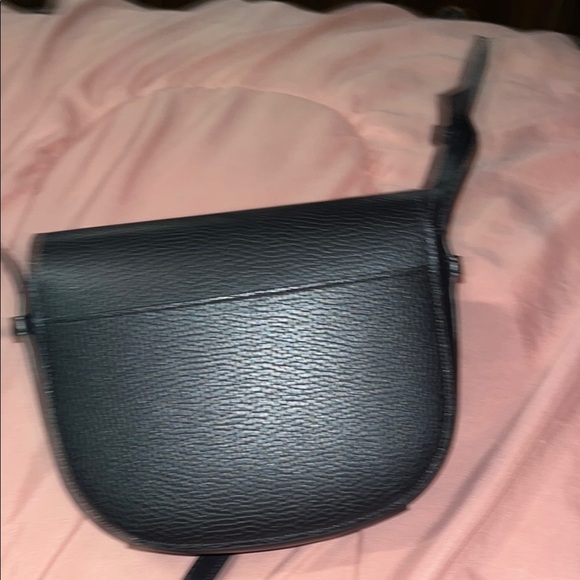 Michael Kors Black Leather Crossbody Bag with Gold Hardware - Picture 4 of 4